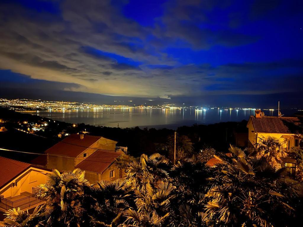 Villa Laurea Ловран Экстерьер фото